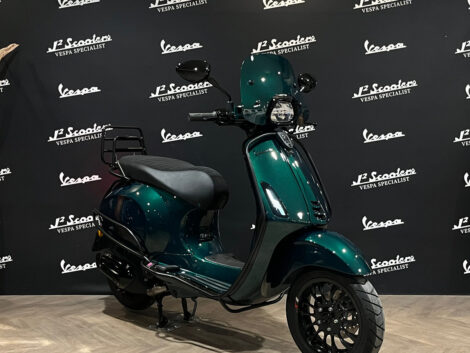 nieuwe vespa te koop