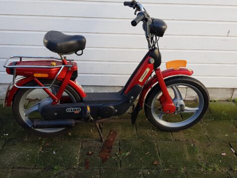 vespa snor te koop
