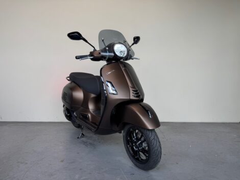 vespa gts